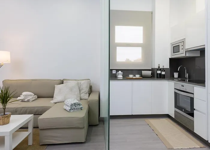 Lanceata Lejlighed A Revolta